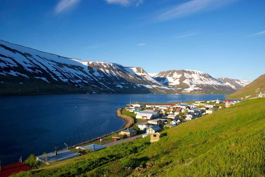 Comfy Guesthouse Westfjords Sudureyri Eksteriør bilde