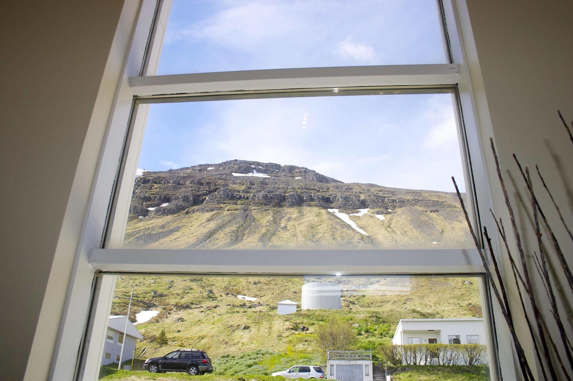 Comfy Guesthouse Westfjords Sudureyri Eksteriør bilde