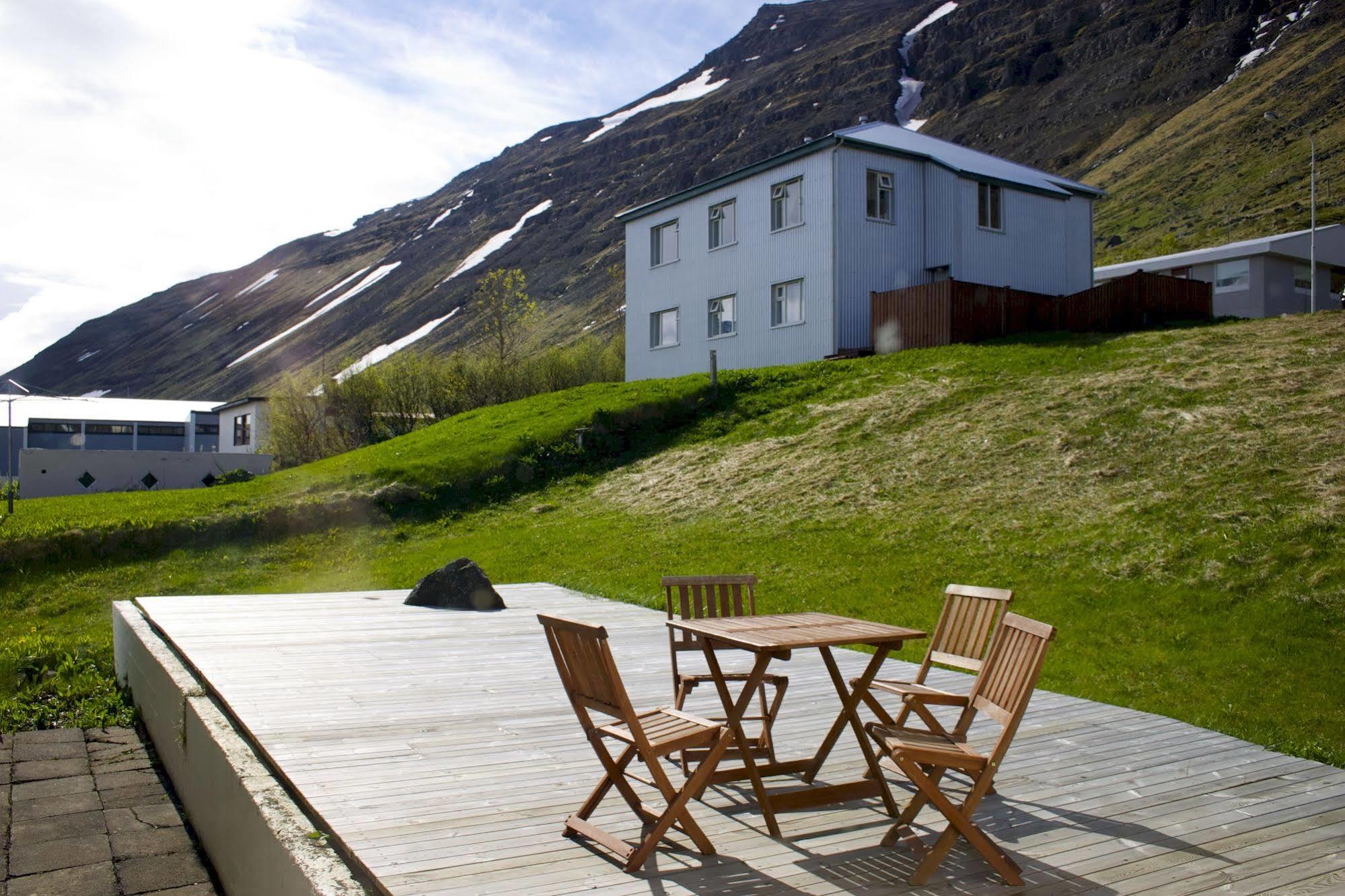 Comfy Guesthouse Westfjords Sudureyri Eksteriør bilde