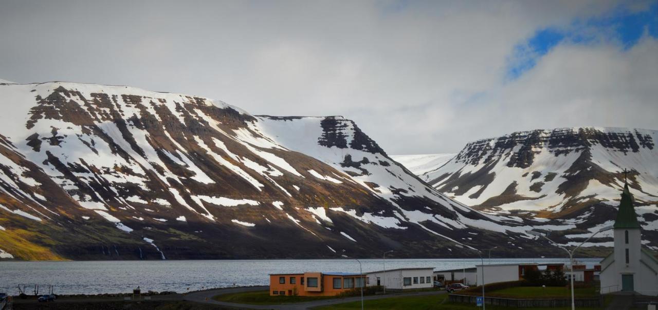 Comfy Guesthouse Westfjords Sudureyri Eksteriør bilde